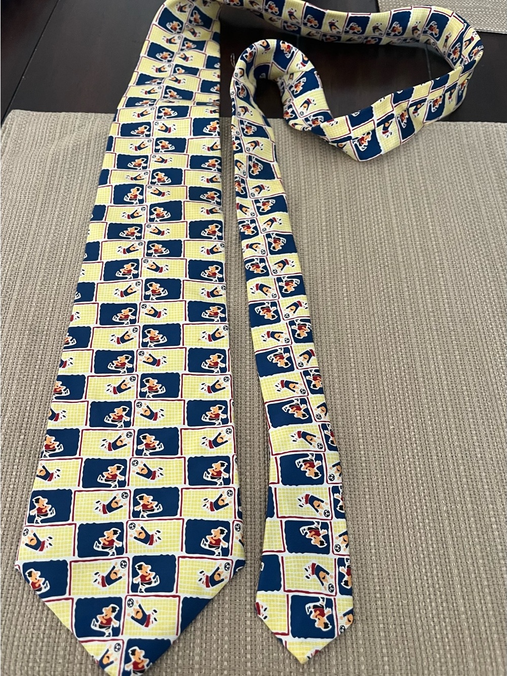 Men's 100%Silk Tie side lines by scocker mom Mande in the USA